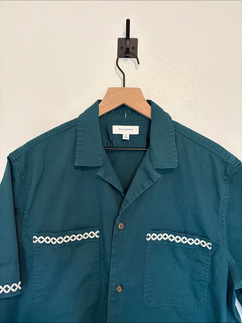 Men's Banana Republic Tall Resort Embroidered Relaxed Fit Shirt Green Large
